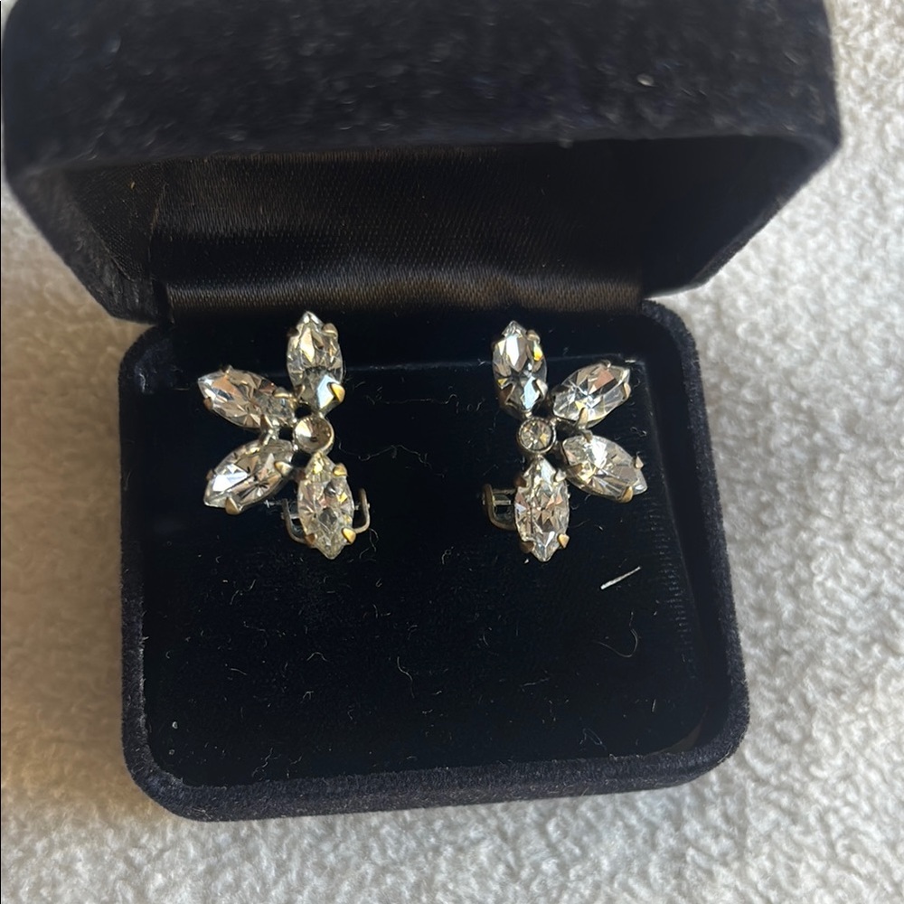 Vintage Clear Rhinestone Clip On Earrings
